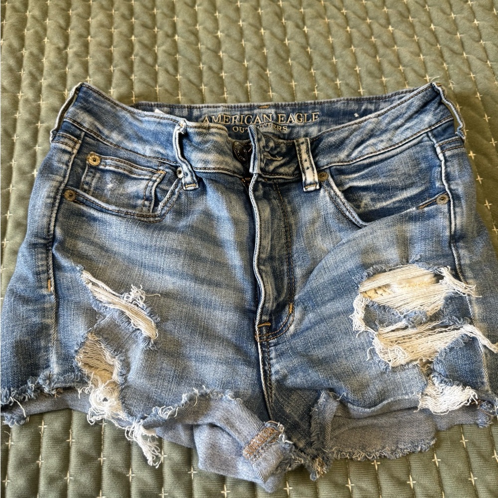 American Eagle Outfitters Women's Distressed Blue Denim Shorts size 8